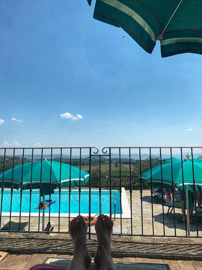 Agriturismo Annibale Tuoro sul Trasimeno Luaran gambar