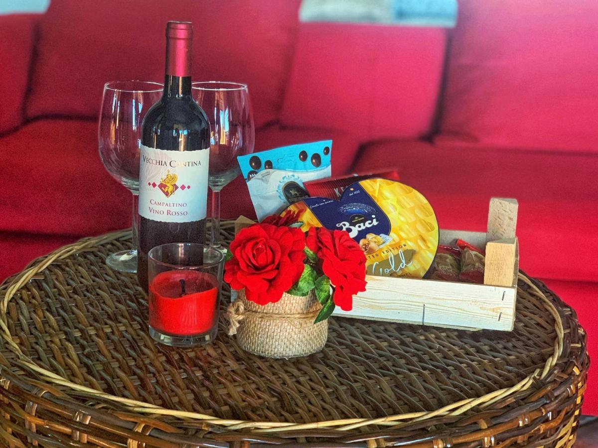 Agriturismo Annibale Tuoro sul Trasimeno Luaran gambar