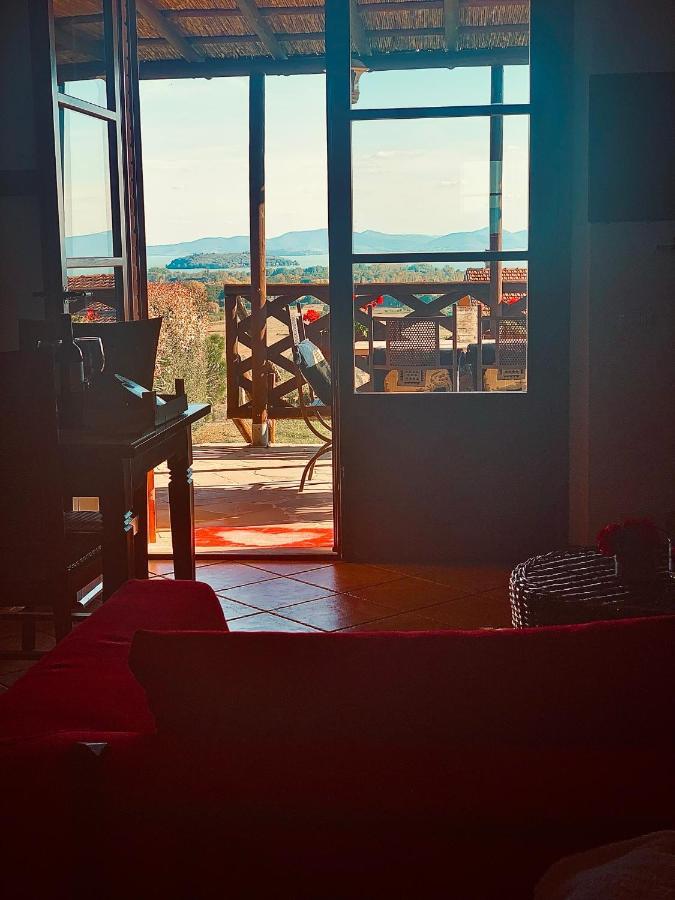 Agriturismo Annibale Tuoro sul Trasimeno Luaran gambar