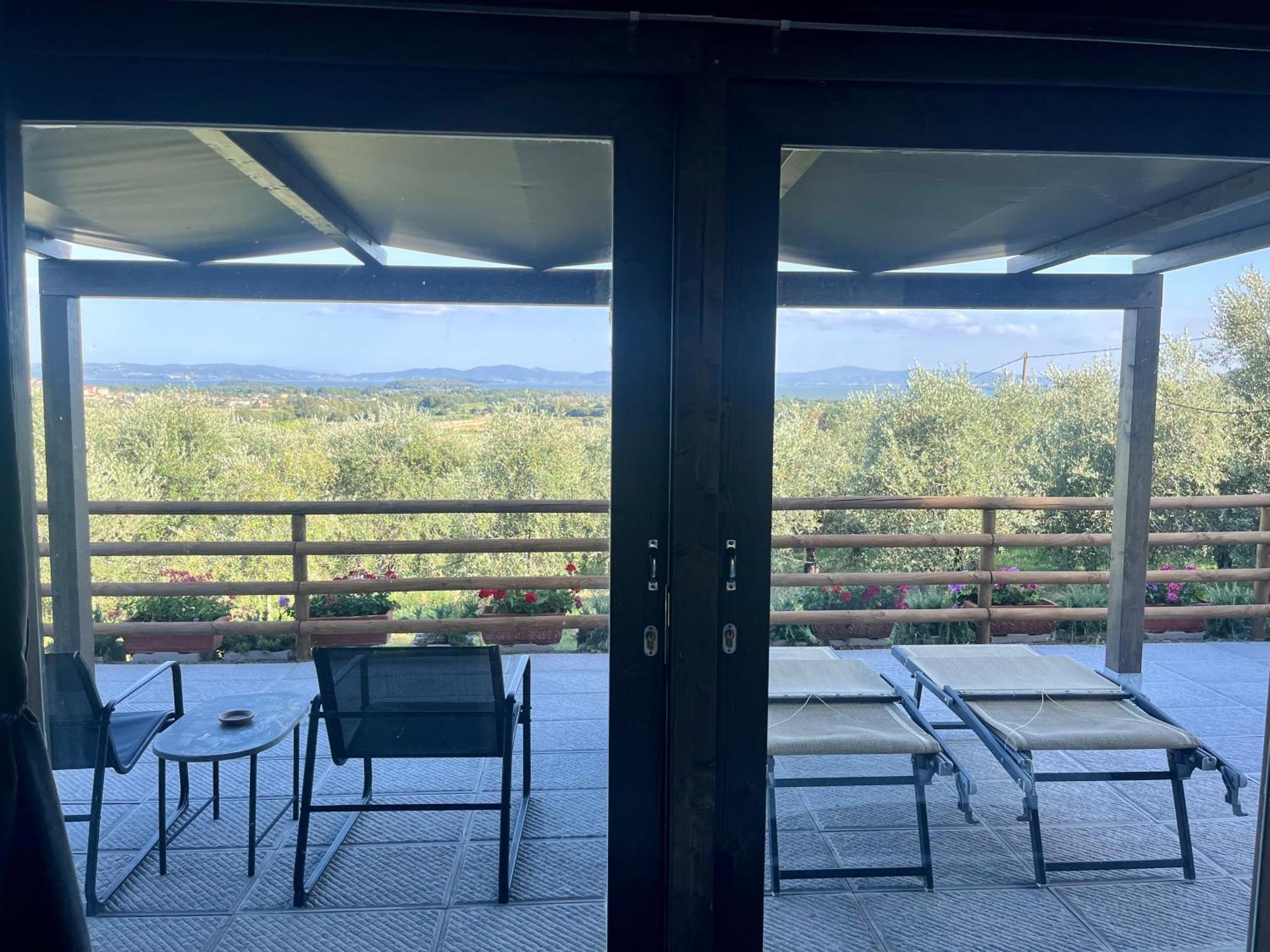 Agriturismo Annibale Tuoro sul Trasimeno Luaran gambar